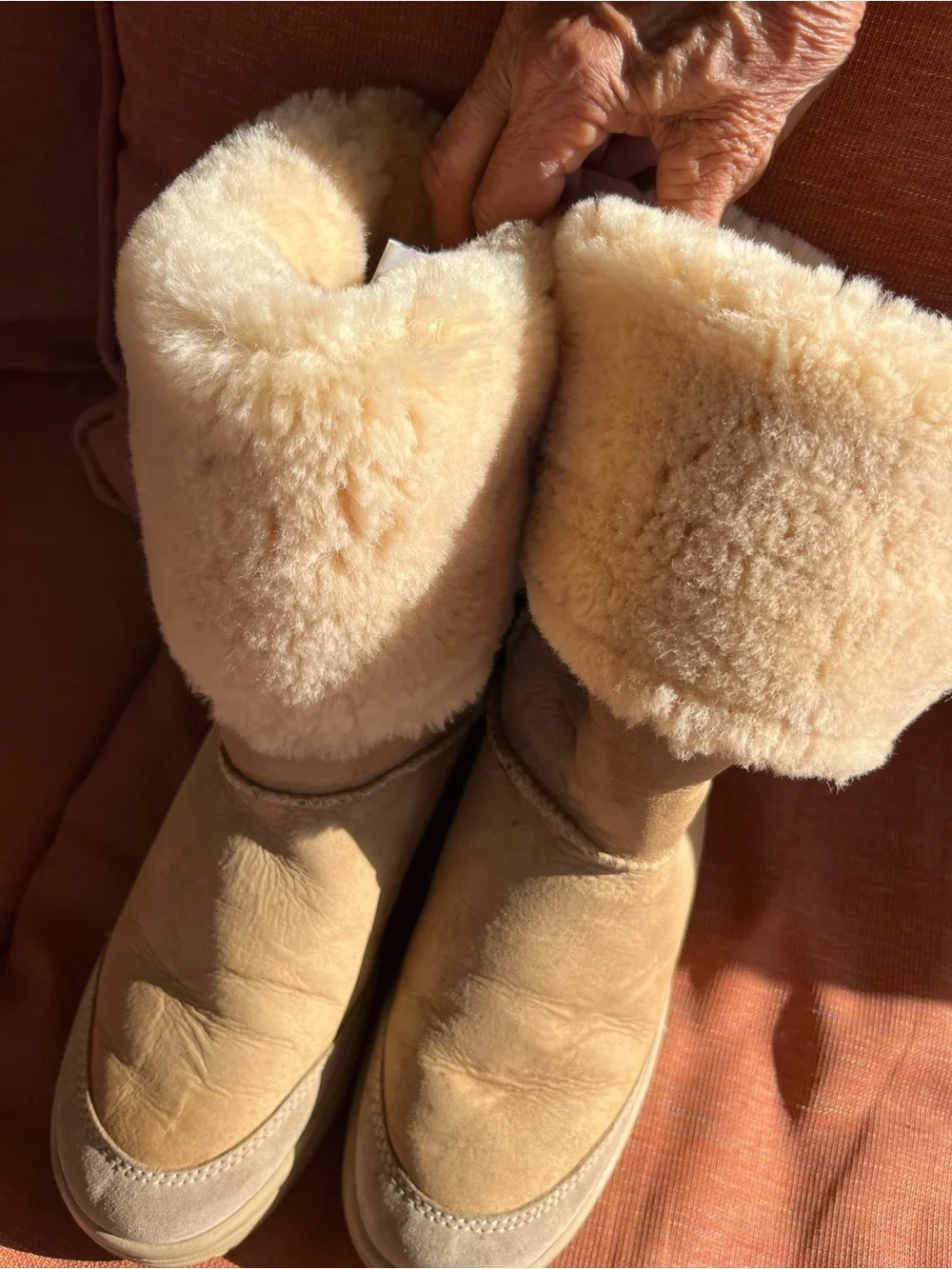 UGG Rare Australia Ultimate Tall II 5236 Women’s 9 Rugged Rubber Sole